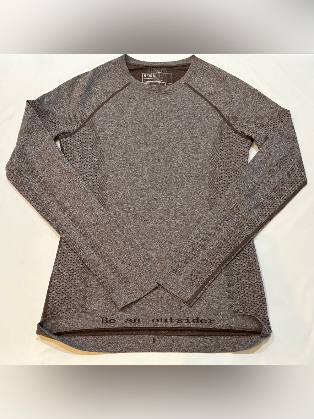 FIGS SEAMLESS XS / XSMALL LONG SLEEVE TOP STYLE: W22KW1010 BURGUNDY PRE-OWN